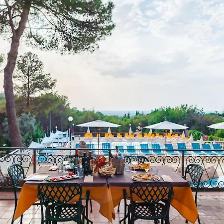 Üdülőpark Le Pianacce Camping Village 3*