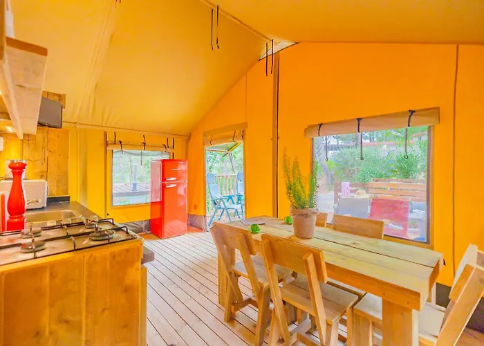 ホリデーパーク Le Pianacce Camping Village