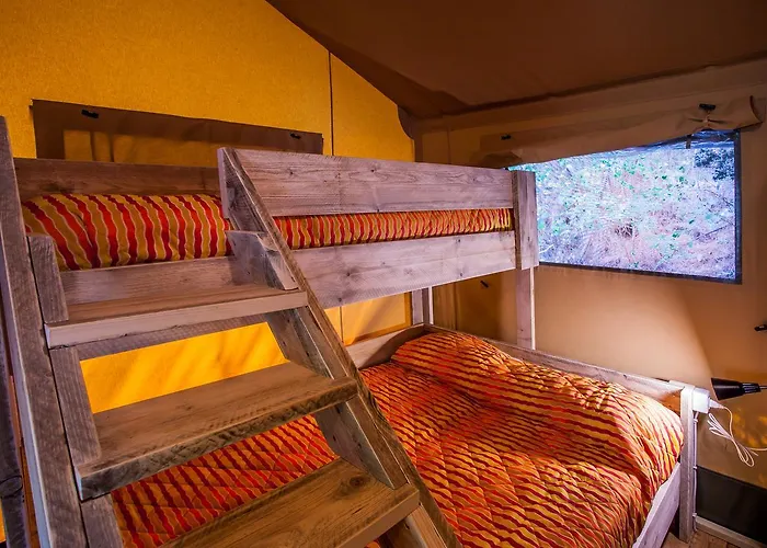 Le Pianacce Camping Village ホリデーパーク カスタニェート・カルドゥッチ